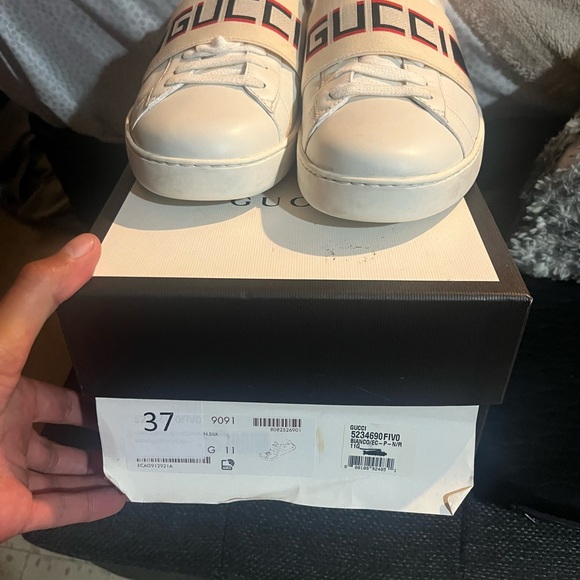 Worn em 4x like new - Picture 2 of 3